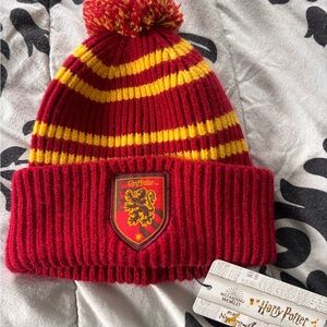Harry Potter Gryffindor Beanie – Cozy Wizarding World Winter Hat NWT